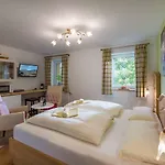 Alpenresidenz Appartement Fieberbrunn